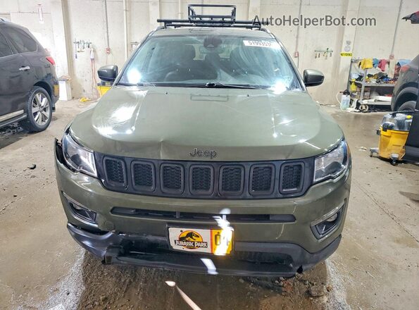 3C4NJDBB0MT551367 2021 JEEP COMPASS Зеленый Вид спереди