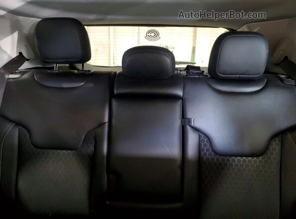 3C4NJDBB0MT551367 2021 JEEP COMPASS Зеленый Вид задних сидений