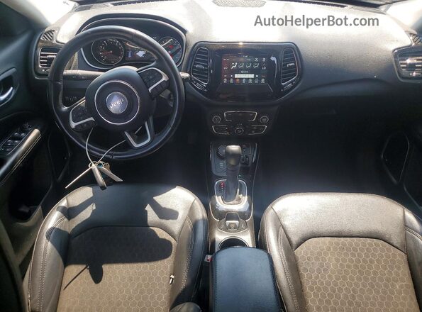 3C4NJDBB0MT576009 2021 JEEP COMPASS Black Вид панелі приладів