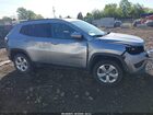 2018 Jeep Compass Latitude 4x4 Silver vin: 3C4NJDBB1JT176696