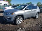 2018 Jeep Compass Latitude 4x4 Silver vin: 3C4NJDBB1JT176696