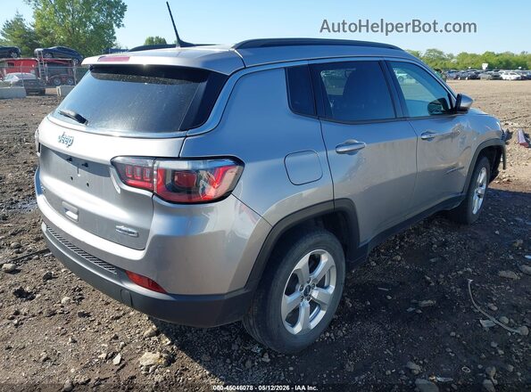 3C4NJDBB1JT176696 2018 JEEP COMPASS Silver Tył prawy