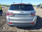 2018 Jeep Compass Latitude 4x4 Silver vin: 3C4NJDBB1JT176696