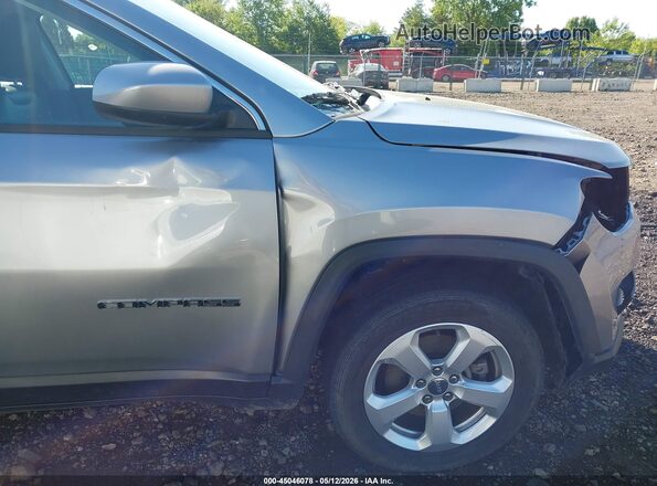3C4NJDBB1JT176696 2018 JEEP COMPASS Silver 
