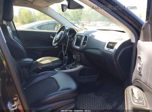 3C4NJDBB1JT393648 2018 JEEP COMPASS Black Вид салону спереду