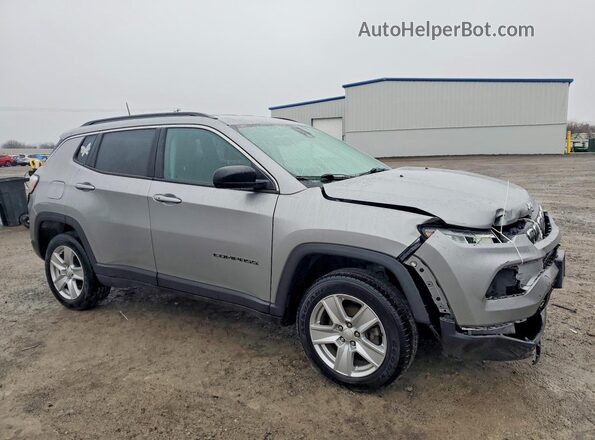 3C4NJDBB1NT233646 2022 JEEP COMPASS Silver Delantero derecho