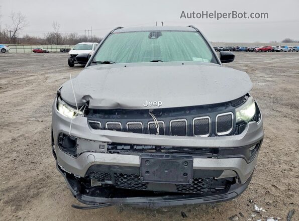 3C4NJDBB1NT233646 2022 JEEP COMPASS Silver Vista frontal