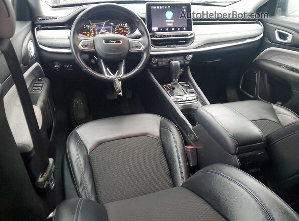3C4NJDBB1NT233646 2022 JEEP COMPASS Silver Vista del salpicadero