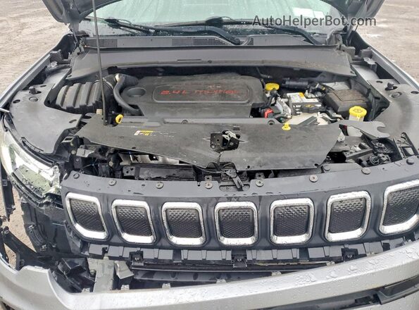 3C4NJDBB1NT233646 2022 JEEP COMPASS Silver Vista del compartimento del motor