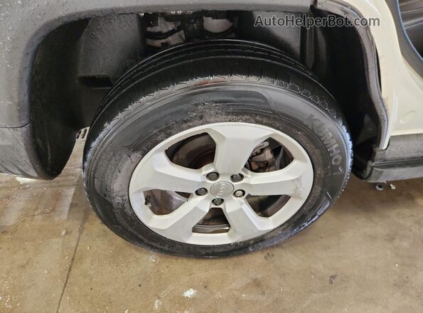3C4NJDBB2JT185133 2018 JEEP COMPASS Белый 