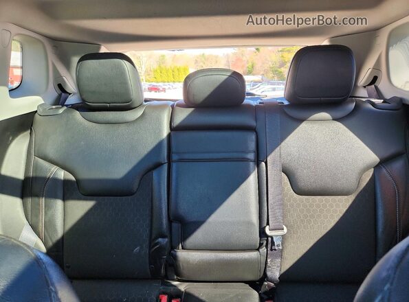 3C4NJDBB2JT222505 2018 JEEP COMPASS Blue Vista de los asientos traseros