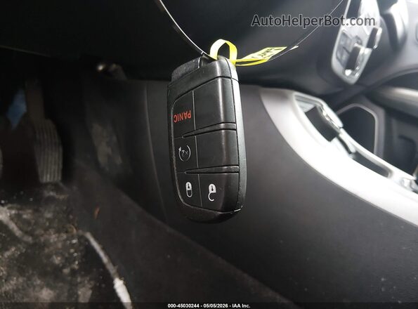 3C4NJDBB2JT252474 2018 JEEP COMPASS Синий Вид панели приборов