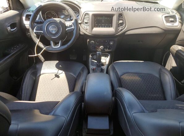3C4NJDBB2KT703341 2019 JEEP COMPASS White Widok deski rozdzielczej
