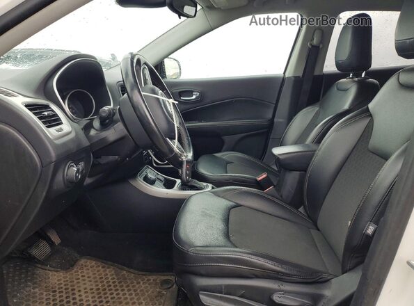 3C4NJDBB2KT786981 2019 JEEP COMPASS White Вид салону спереду