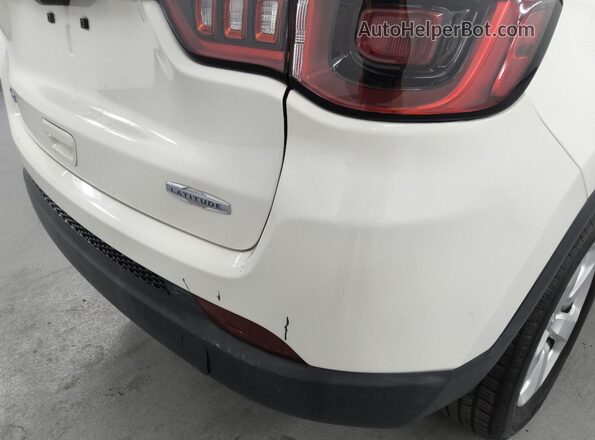 3C4NJDBB2KT850677 2019 JEEP COMPASS White 