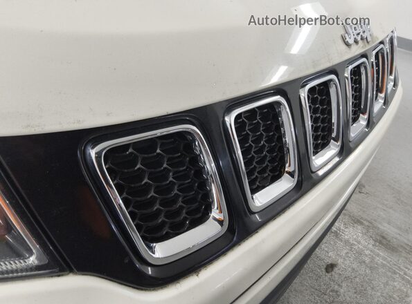 3C4NJDBB2KT850677 2019 JEEP COMPASS White 