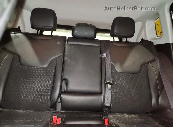 3C4NJDBB3MT530710 2021 JEEP COMPASS Черный Вид задних сидений