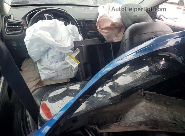 3C4NJDBB4JT316062 2018 JEEP COMPASS Синий Вид панели приборов