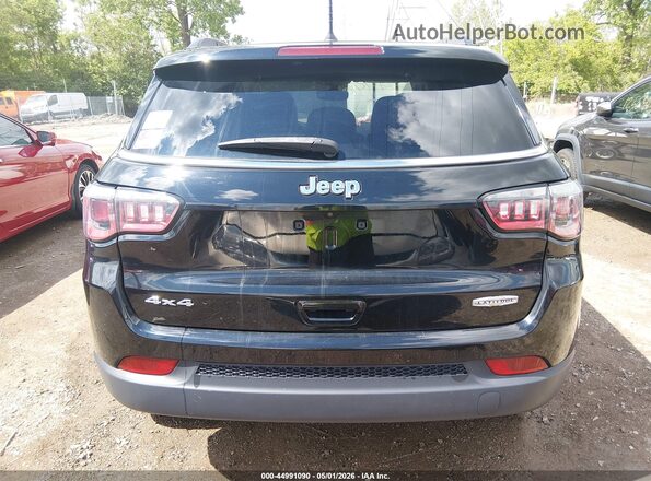 3C4NJDBB5JT145564 2018 JEEP COMPASS Black 