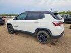2018 Jeep Compass Latitude Белый vin: 3C4NJDBB5JT299210