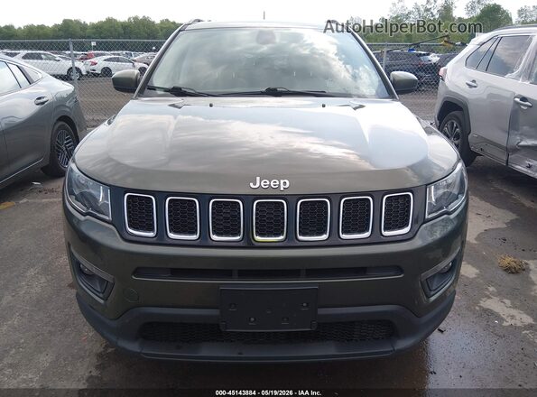 3C4NJDBB5JT366825 2018 JEEP COMPASS Green Widok zestawu wskaźników