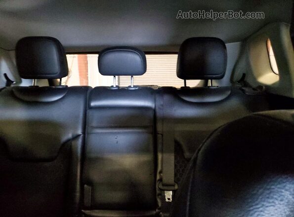 3C4NJDBB5JT454662 2018 JEEP COMPASS Серебряный Вид задних сидений