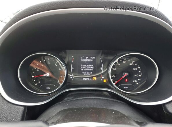 3C4NJDBB5JT467685 2018 JEEP COMPASS Зеленый Вид щитка приборов