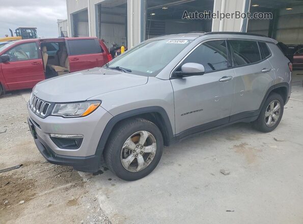 3C4NJDBB5KT756812 2019 JEEP COMPASS Gray Vista tres cuartos delantera izquierda