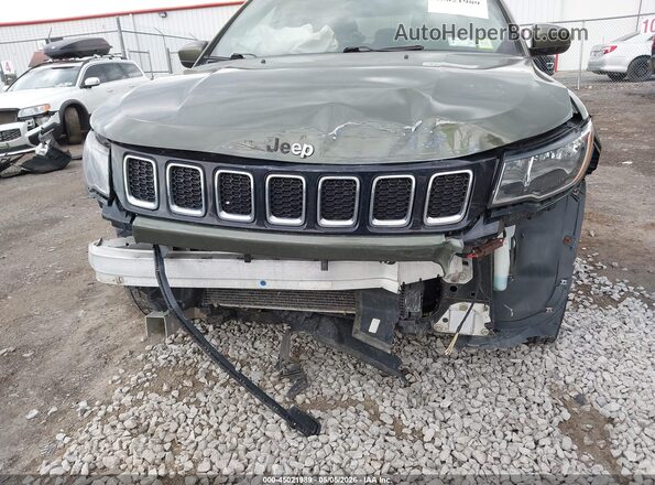 3C4NJDBB6JT108037 2018 JEEP COMPASS Зеленый Вид спереди