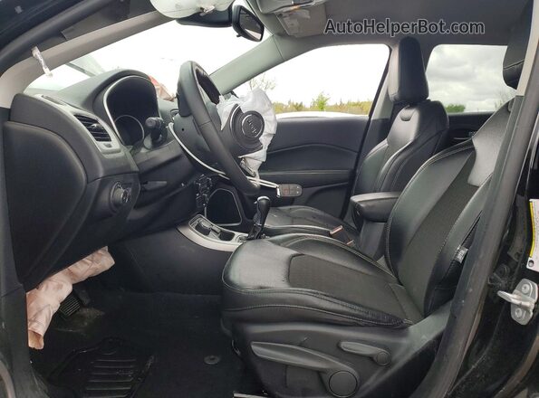 3C4NJDBB6MT507471 2021 JEEP COMPASS Черный Вид салона спереди