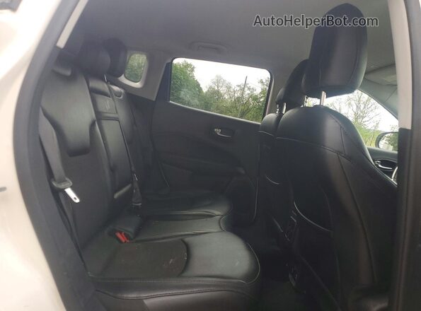 3C4NJDBB7KT656114 2019 JEEP COMPASS White Вид задньої частини салону
