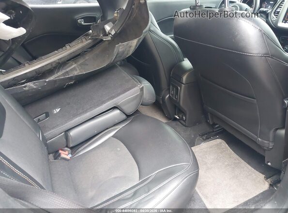 3C4NJDBB8KT768159 2019 JEEP COMPASS Серый Вид наклейки с VIN-кодом