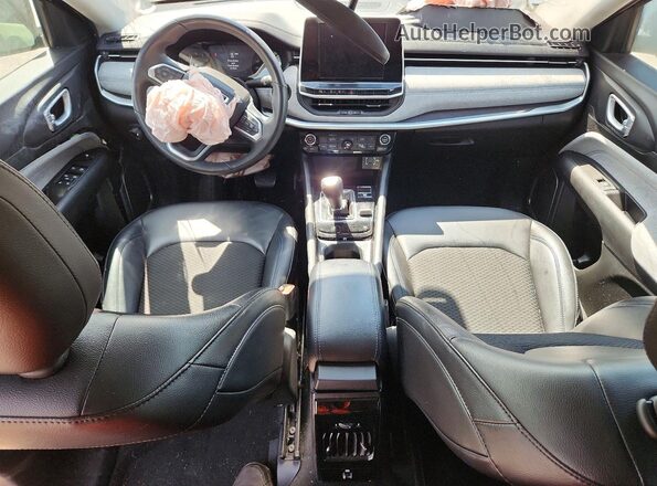 3C4NJDBB8NT134726 2022 JEEP COMPASS Black Dashboard view