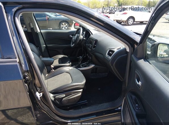 3C4NJDBB9HT680147 2017 JEEP NEW COMPASS Black Front interior view