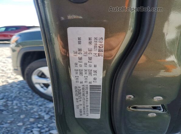 3C4NJDBB9JT142733 2018 JEEP COMPASS Green Vista de la etiqueta del VIN