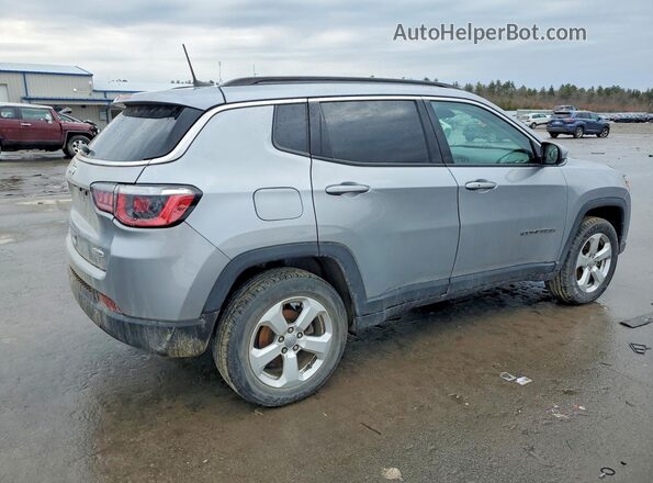 3C4NJDBBXJT150145 2018 JEEP COMPASS Серебряный Задняя правая четверть