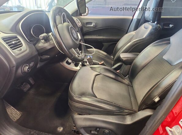 3C4NJDBBXJT373284 2018 JEEP COMPASS Red Вид салону спереду