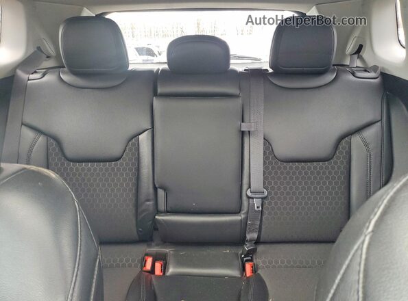 3C4NJDBBXLT161813 2020 JEEP COMPASS Red Widok tylnych siedzeń