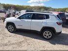 2024 Jeep Compass Latitude 4x4 White vin: 3C4NJDBN0RT118777