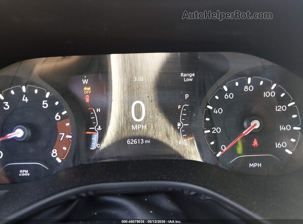 3C4NJDBN0RT598724 2024 JEEP COMPASS Gray Widok tylnych siedzeń