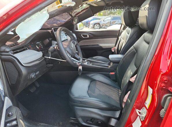 3C4NJDBN0ST547326 2025 JEEP COMPASS Red Widok wnętrza z przodu