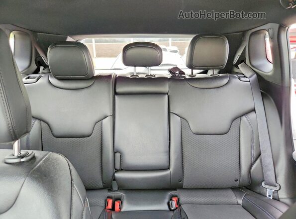 3C4NJDBN0ST592945 2025 JEEP COMPASS White Вид задніх сидінь