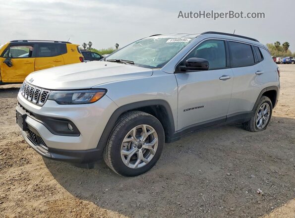3C4NJDBN0ST610182 2025 JEEP COMPASS Серебряный Передняя левая четверть