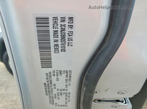 3C4NJDBN0ST610182 2025 JEEP COMPASS Серебряный Вид подкапотного пространства