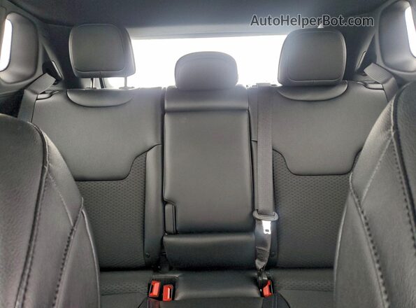3C4NJDBN0TT158798 2026 JEEP COMPASS Black Rear seats view