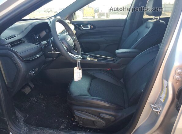 3C4NJDBN2TT162853 2026 JEEP COMPASS Серебряный Вид салона спереди
