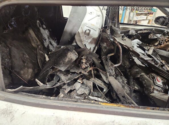 3C4NJDBN3RT115758 2024 JEEP COMPASS Burn Widok wnętrza z tyłu