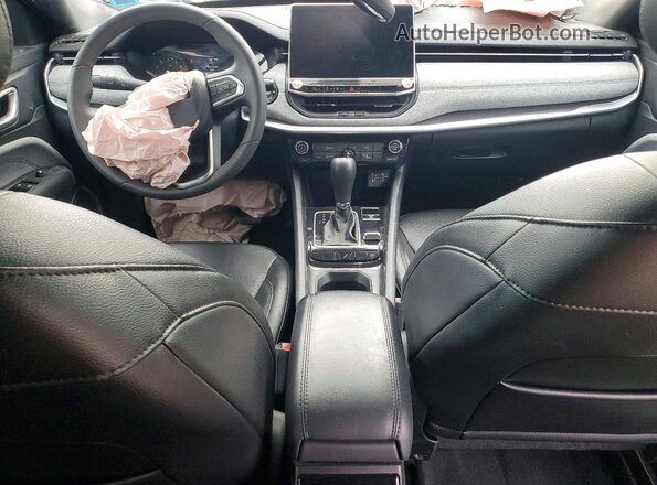 3C4NJDBN3RT133077 2024 JEEP COMPASS Черный Вид панели приборов
