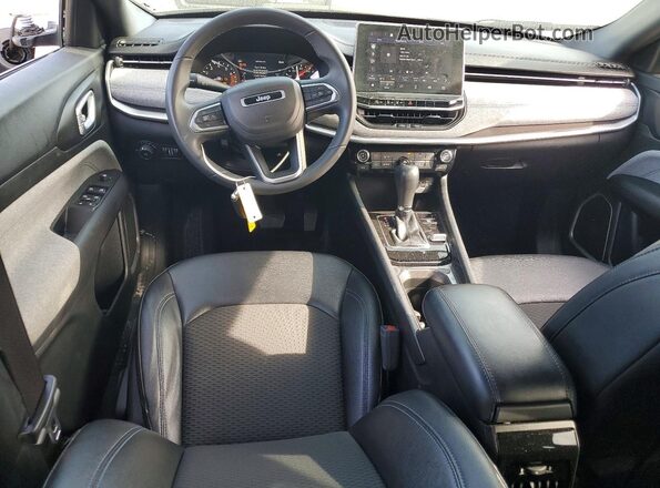 3C4NJDBN6RT595021 2024 JEEP COMPASS Серый Вид панели приборов