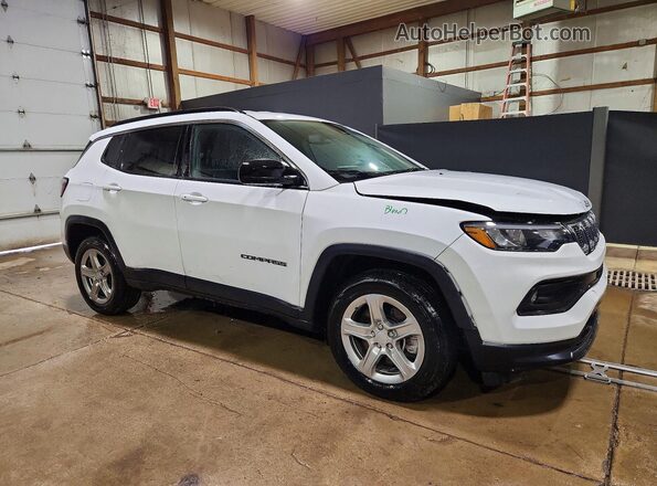 3C4NJDBN6RT604252 2024 JEEP COMPASS White Delantero derecho